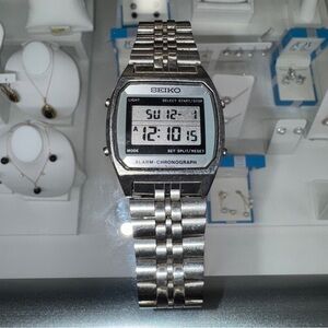 Seiko Alarm Chronograph Watch 1985 LCD Rare A904-5000 Cal A904 Bracelet Mens
